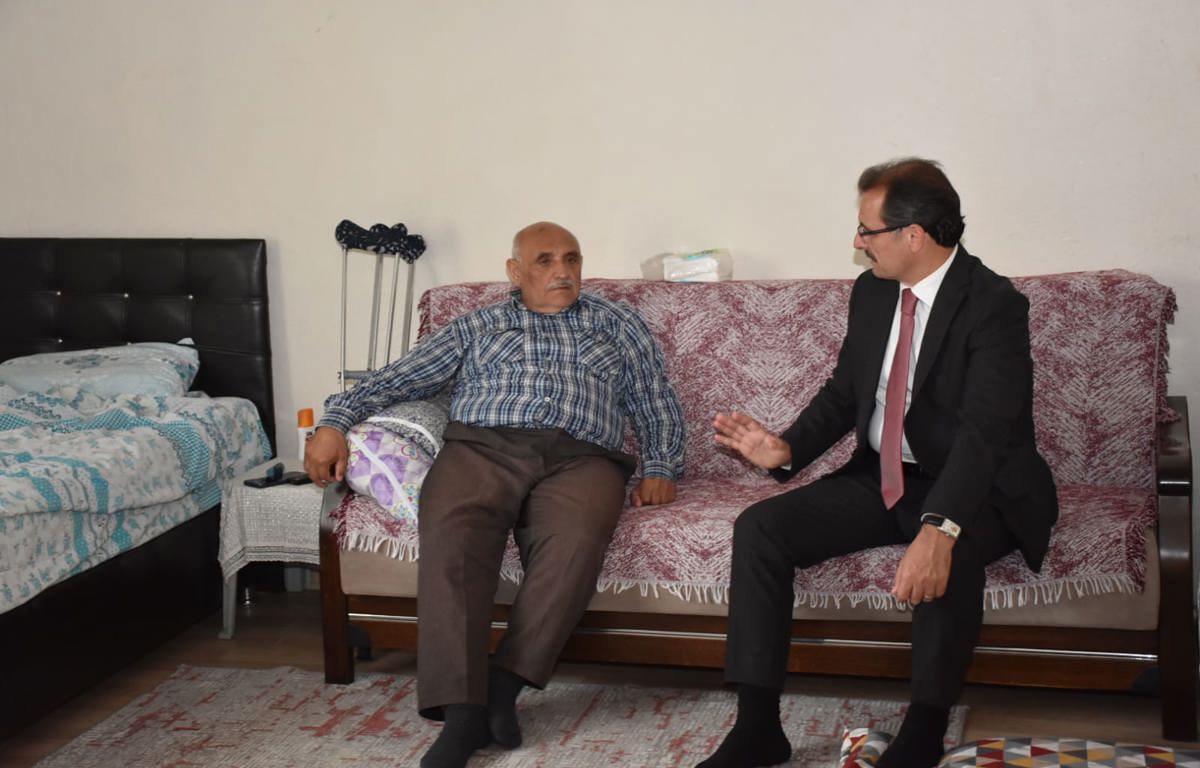 1 Ekim Dünya Yaşlılar Günü'nde Kıymetli Çınarlarımızı Hanelerinde Ziyaret Ettik