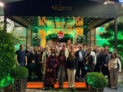İSTANBUL’DA ÜNİVERSİTE EĞİTİMİ GÖREN TOKATLI ÖĞRENCİLERLE BULUŞMA PROGRAMI GERÇEKLEŞTİRİLDİ.