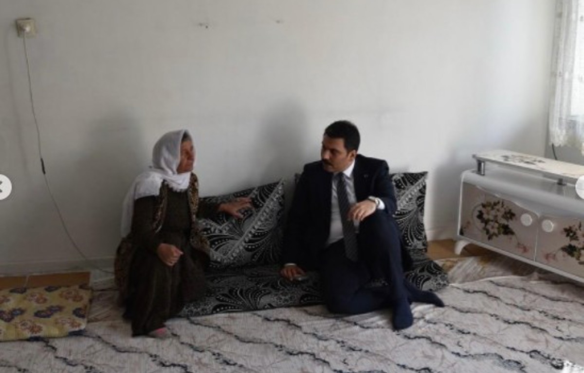 1 EKİM DÜNYA YAŞLILAR GÜNÜ