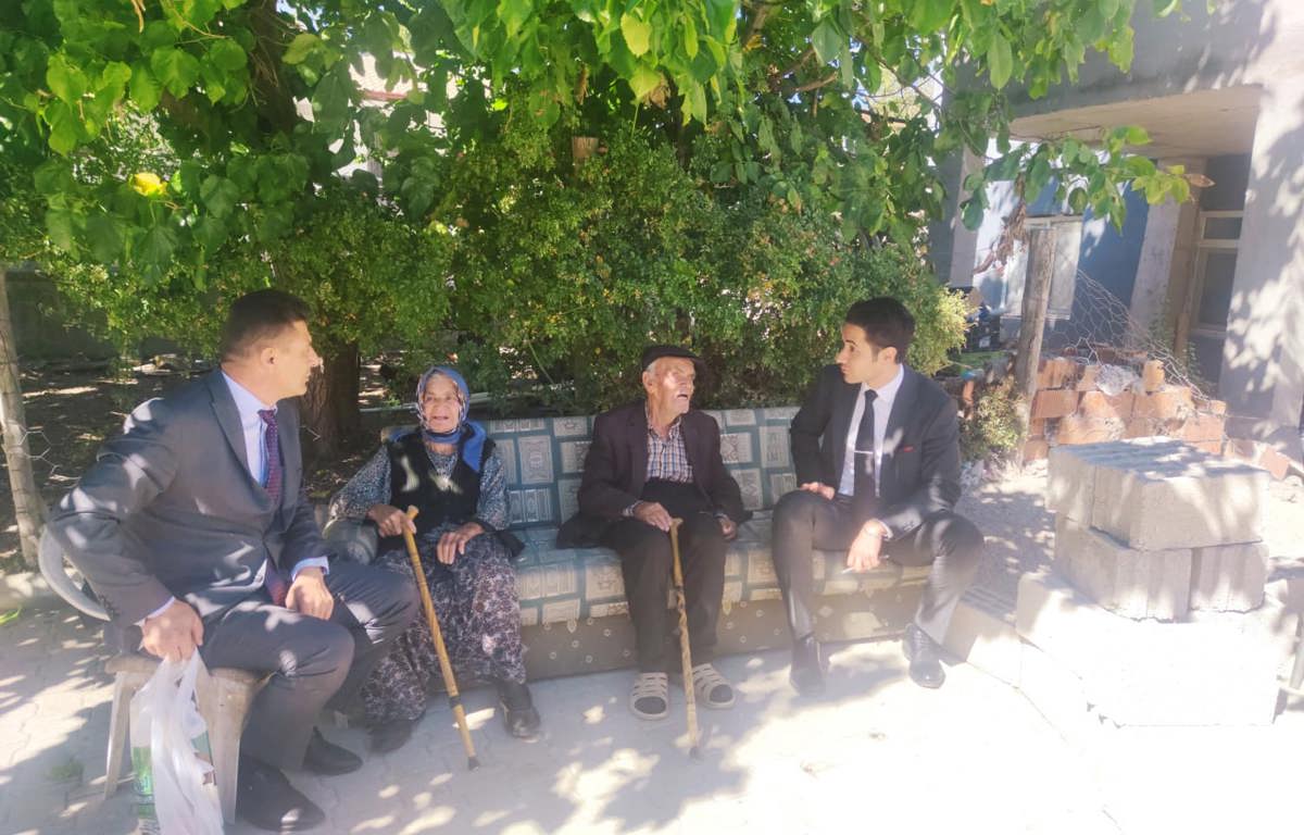  YALIHÜYÜK'TE 1 EKİM DÜNYA YAŞLILAR GÜNÜ ETKİNLİKLERİ