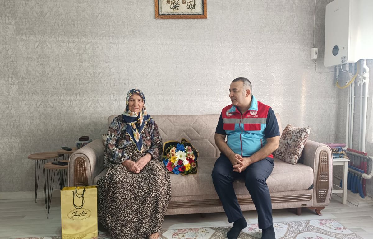 ŞEHİTKAMİL SYDV’DEN YAŞLILAR GÜNÜ ZİYARETİ 
