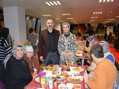 Dünya Yetimler Günü İftar Programı
