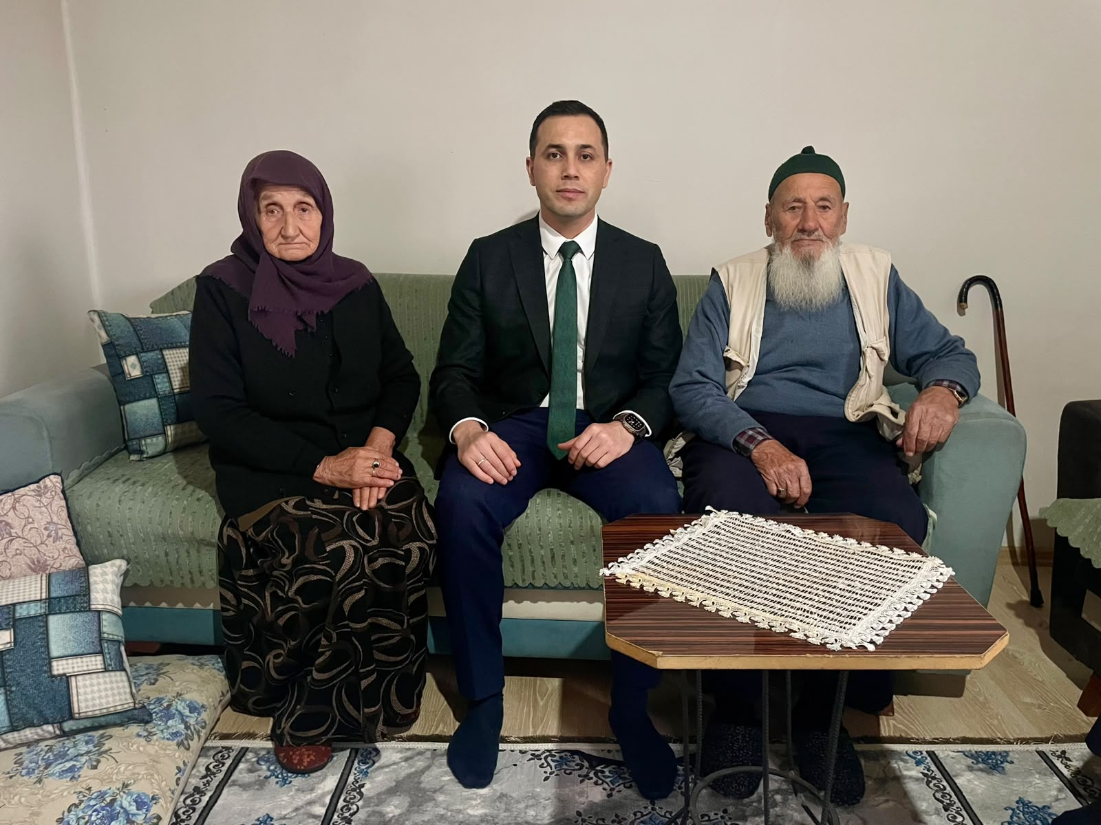 1 EKİM DÜNYA YAŞLILAR GÜNÜ