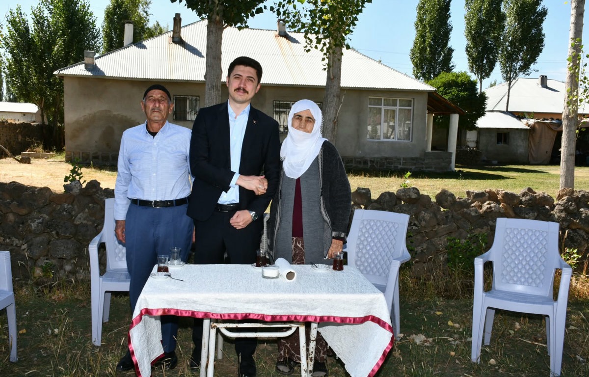 1 EKİM DÜNYA YAŞLILAR GÜNÜ