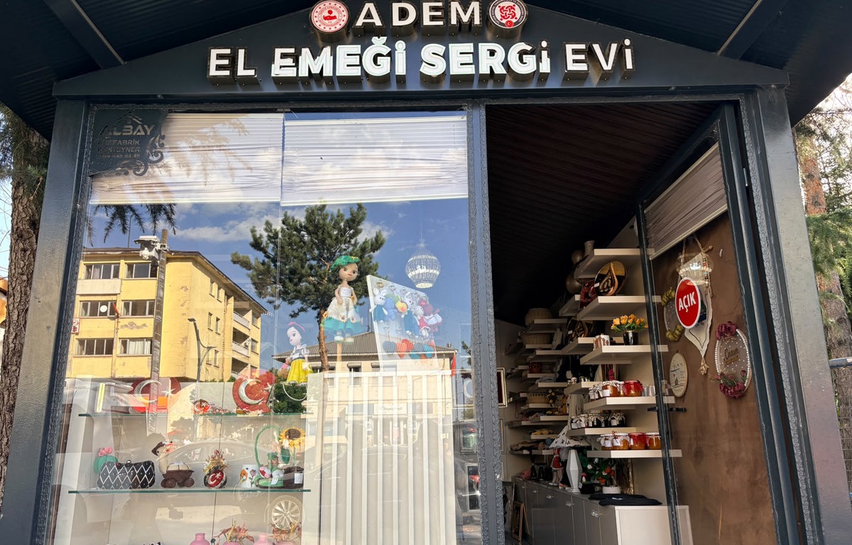 ADEM SERGİ EVİ AÇILDI