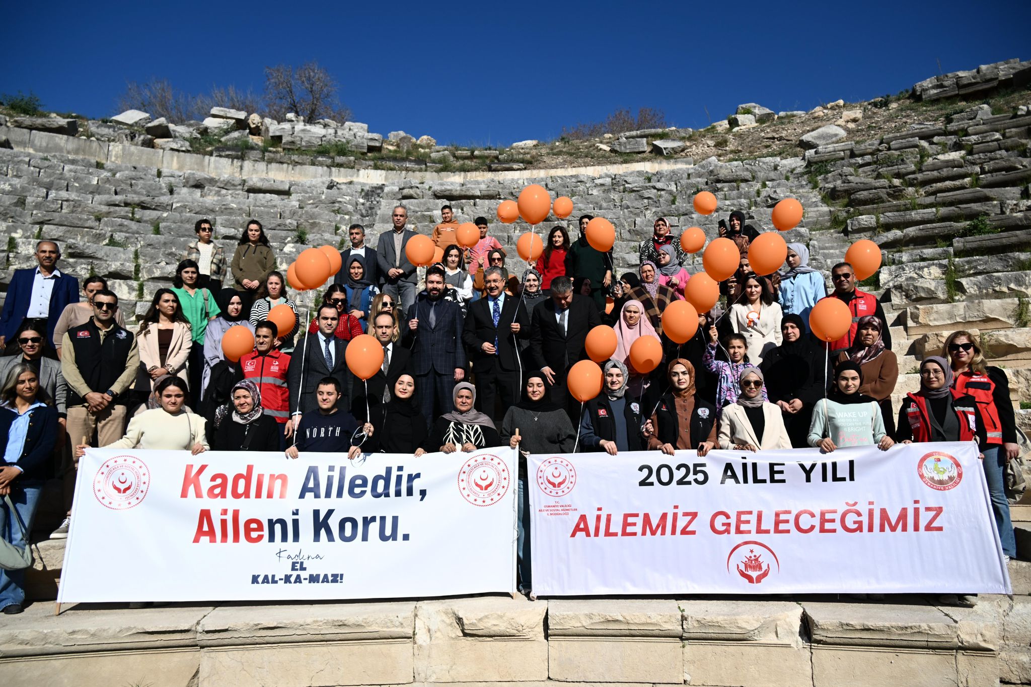 Aynı Gökyüzünün Altında