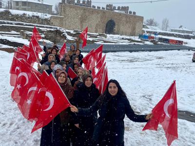 ADEM 13 BAYRAK SEVGİSİ YÜRÜYÜŞÜ