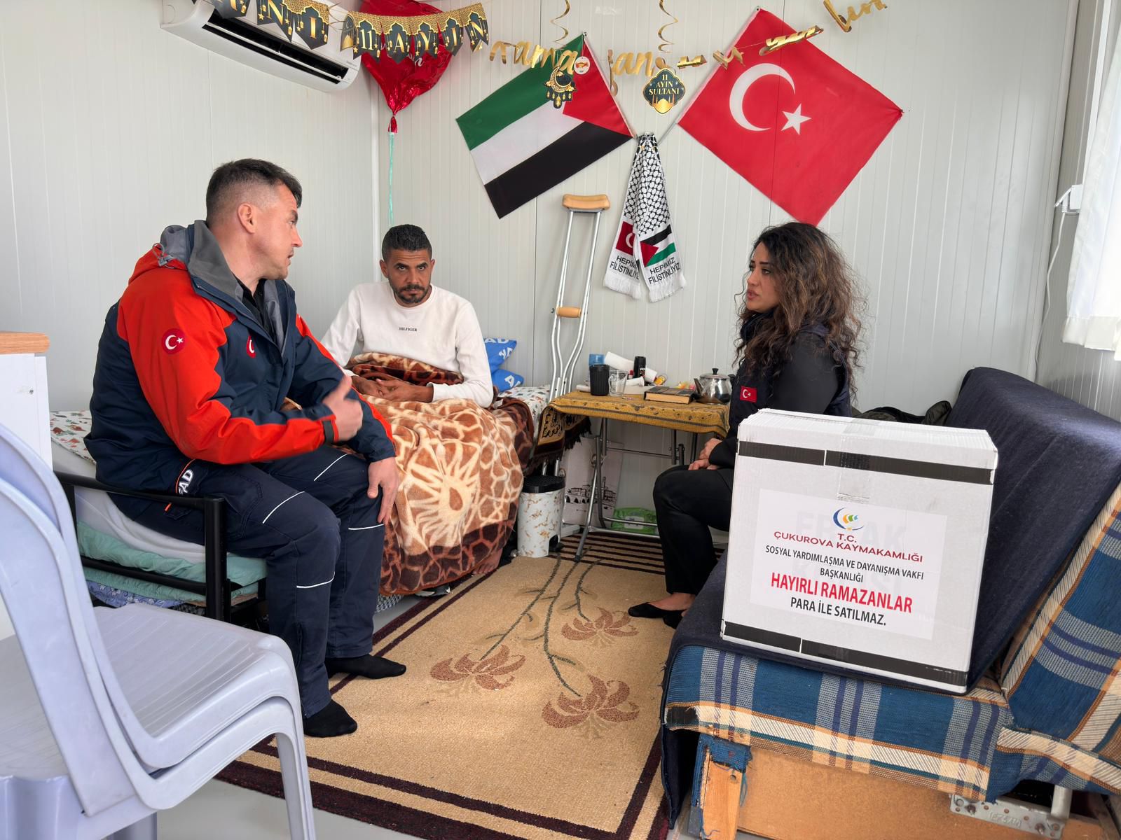 İLÇEMİZDEKİ KONTEYNER KENTTE BULUNAN FİLİSTİNLİ AİLELERE GIDA DAĞITIMI