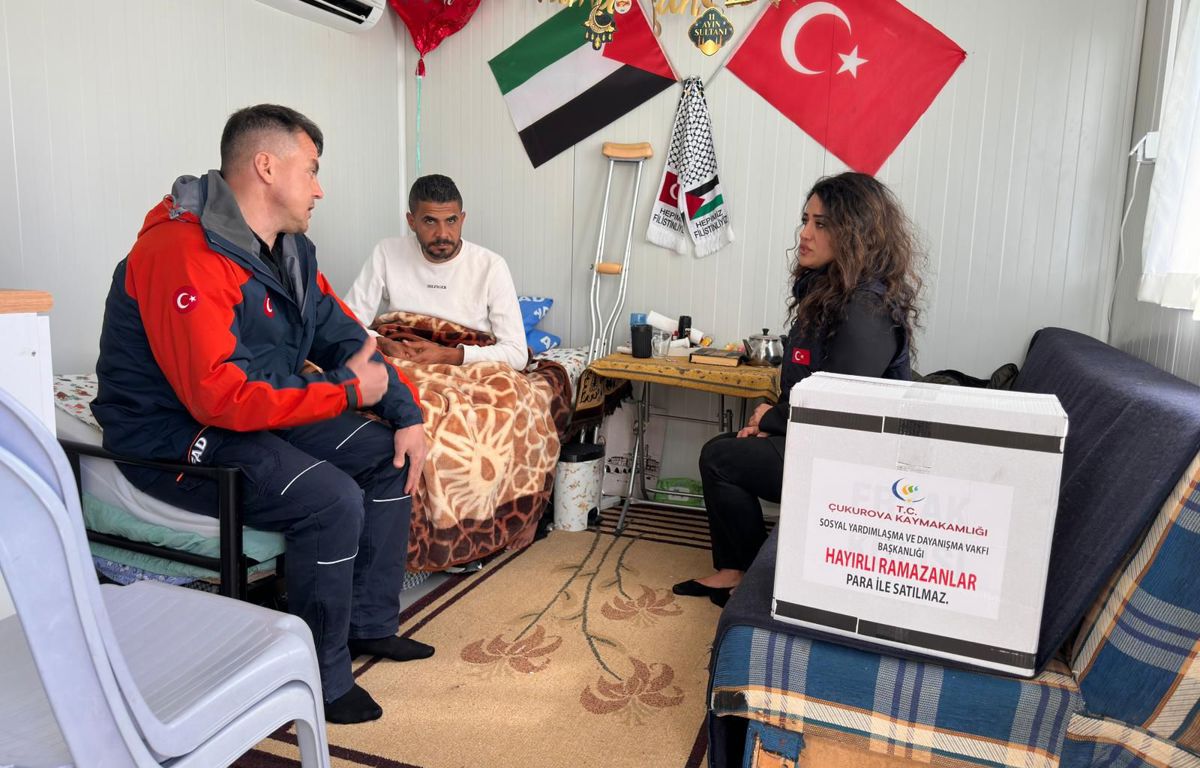 İLÇEMİZDEKİ KONTEYNER KENTTE BULUNAN FİLİSTİNLİ AİLELERE GIDA DAĞITIMI