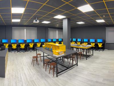 MÜCAHİTLER ADEM ROBOTİK KODLAMA SINIFI DERSLERE BAŞLADI