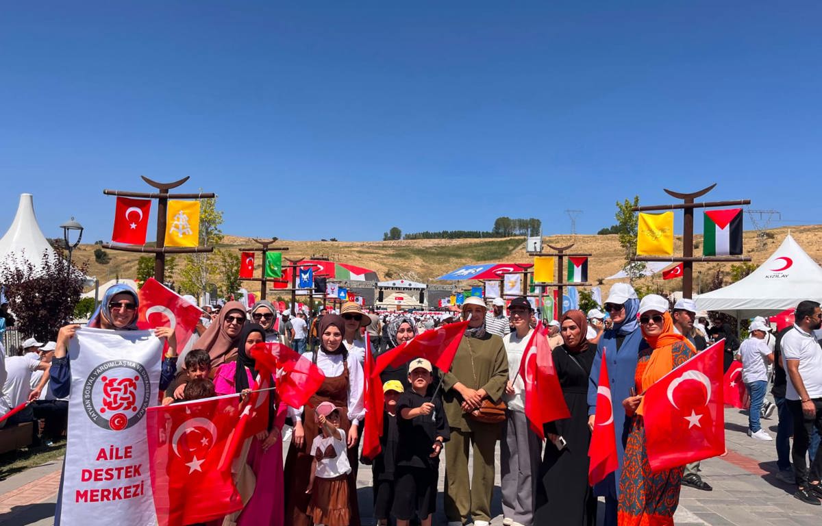 TATVAN AİLE DESTEK MERKEZİ 2 MALAZGİRT ŞENLİKLERİ'NDE YER ALDI