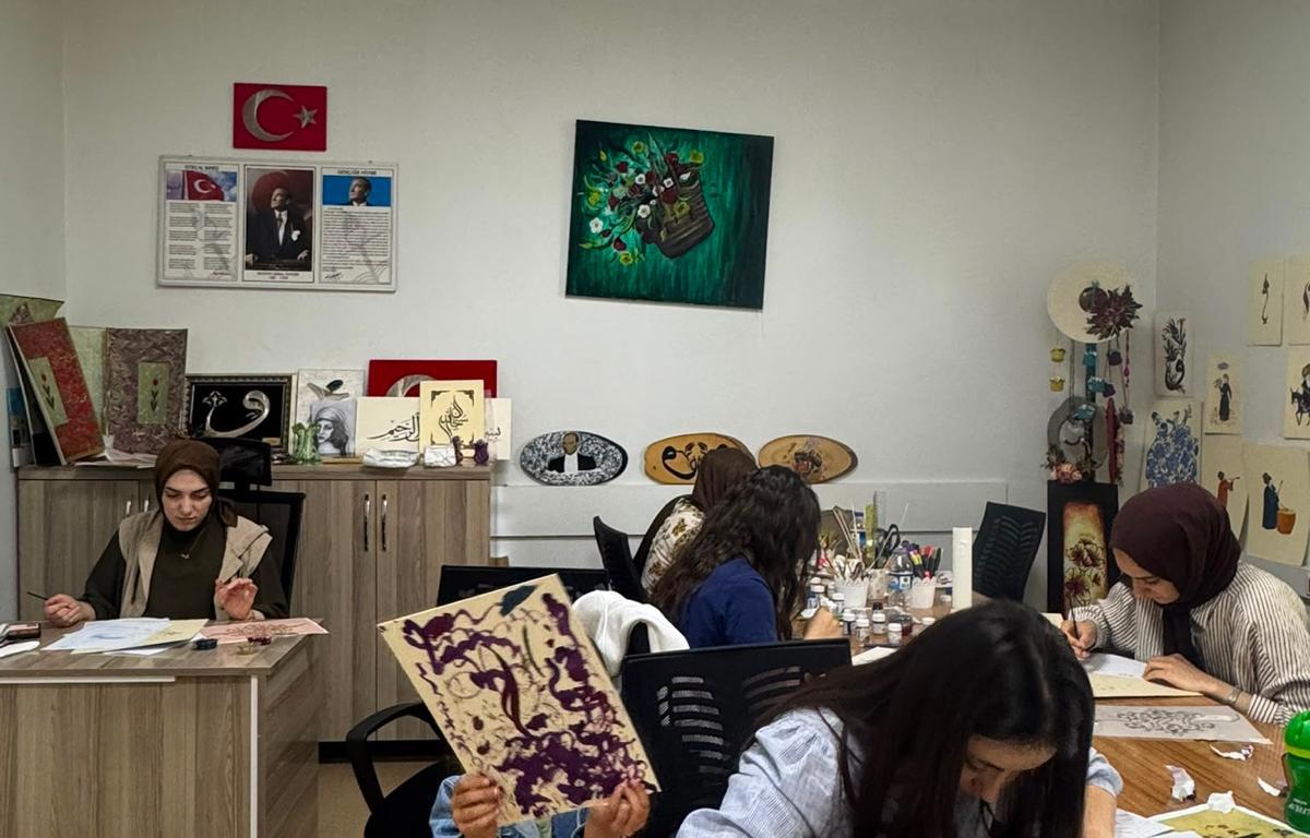 SASON AİLE DESTEK MERKEZİNDE ARA VERİLMEDEN ÇALIŞMALARA DEVAM EDİLİYOR.