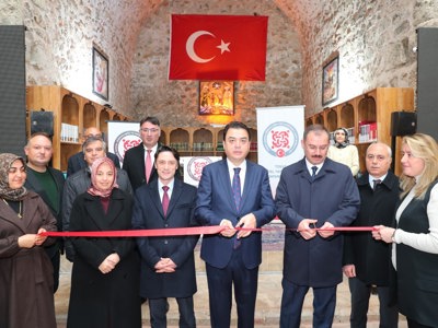 Valimiz Abdullah Köklü, ADEM Kursiyerlerinin El Emeği, Göz Nuru Sergisinin Açılışına Katıldı.