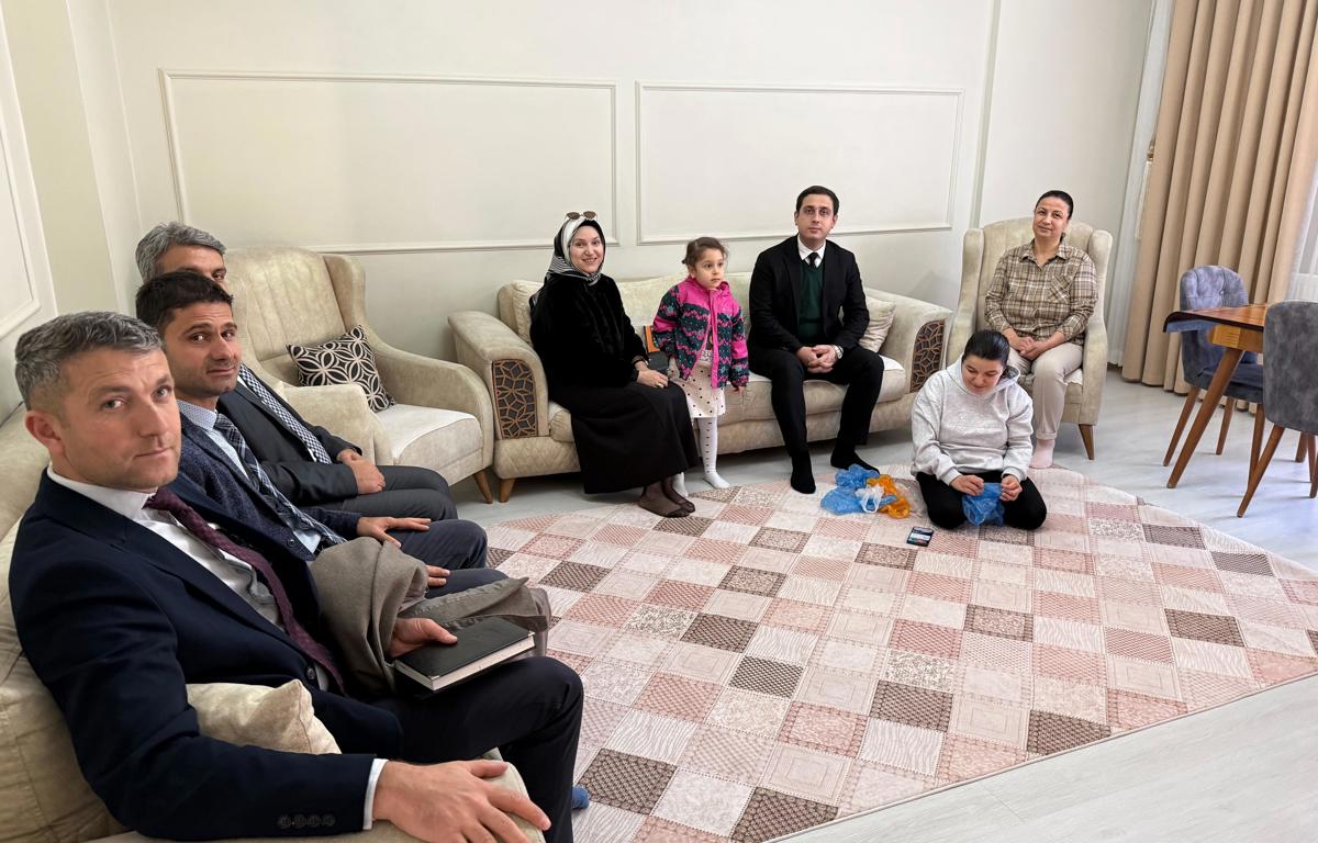 İlçe Kaymakamımız Hane Ziyaretlerine Devam Ediyor