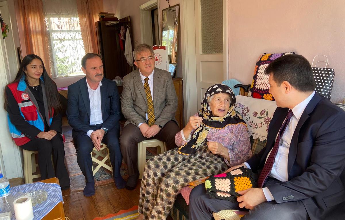1 Ekim Dünya Yaşlılar Günü Hane Ziyaretleri Gerçekleştirilmiştir