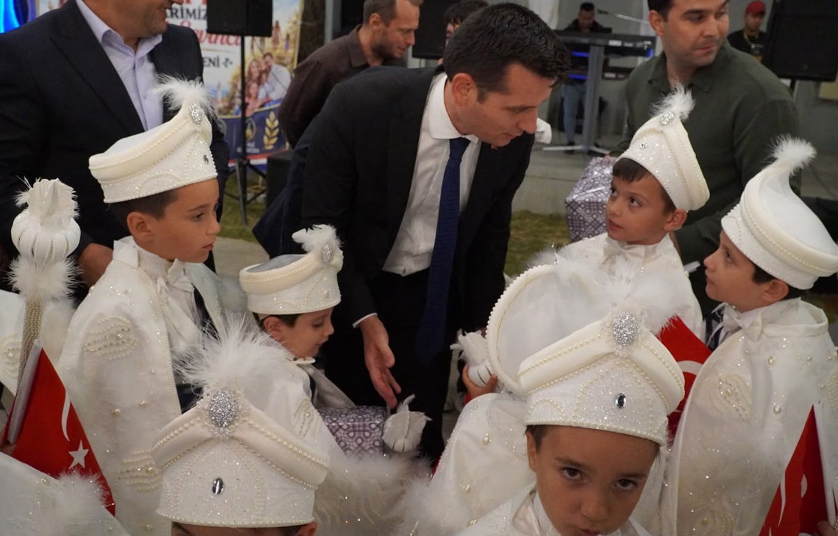 2026 Aile Yılı Kapsamında Düzenlenen Devletimizin Şefkat Eli, Ailelerimizin Ortak Sevinci Sünnet Şöleni