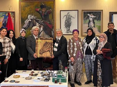 SELİMŞAHLAR MAHALLESİ TOKİ KONUT SAKİNLERİNDEN KAYMAKAM GENEL’E SOSYAL DAYANIŞMA MERKEZİ (SODAM)NİN YENİ HİZMET YERİ İÇİN TEŞEKKÜR ZİYARETİ