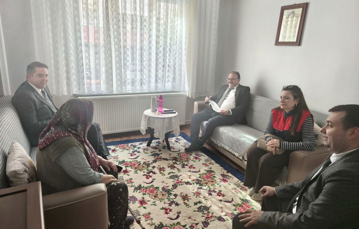 1 Ekim Dünya Yaşlılar Gününde VEFA örneği
