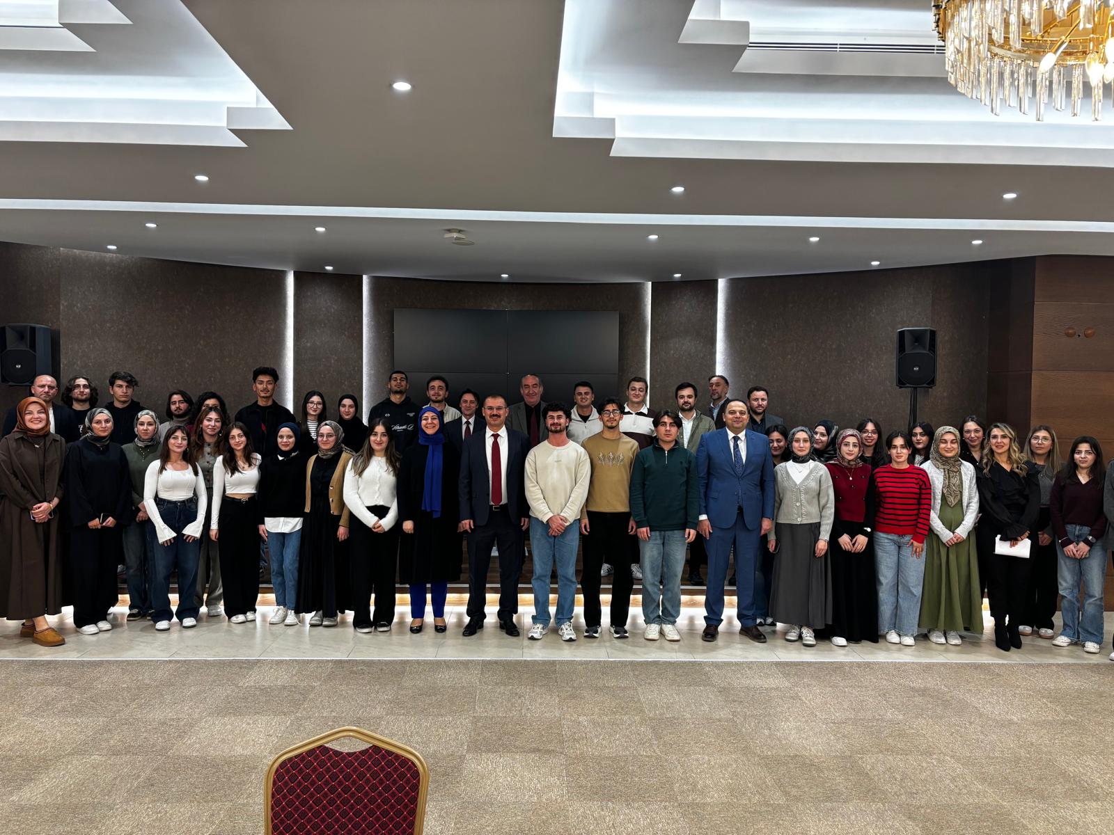ANKARA’DA ÜNİVERSİTE EĞİTİMİ GÖREN TOKATLI ÖĞRENCİLERLE BULUŞMA PROGRAMI GERÇEKLEŞTİRİLDİ