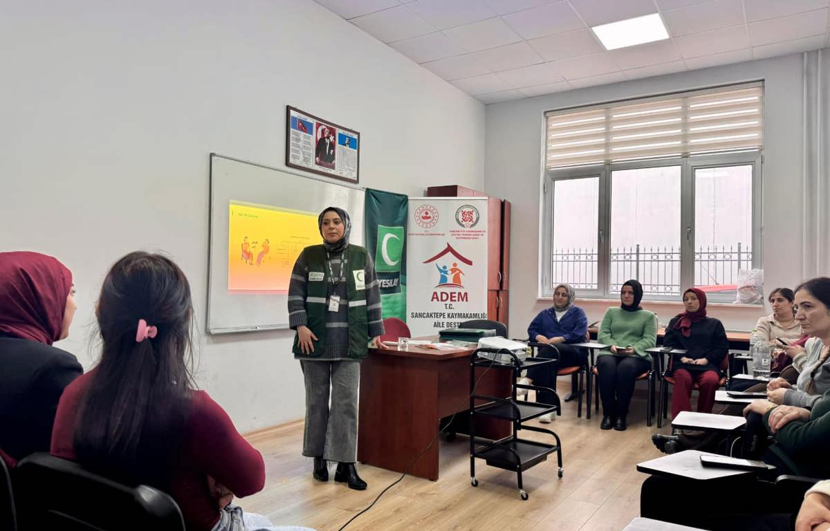Aile Yapısını Güçlendiren Eğitim: ADEM’den Önemli Bilgilendirme Programı